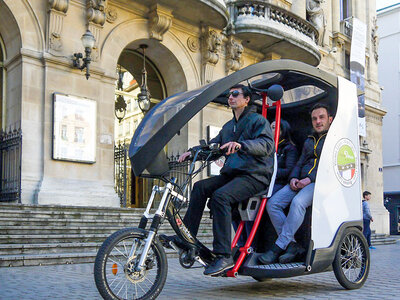 Coffret cadeau Visite insolite et gourmande de Lyon durant 2h à bord de vélos taxi en famille