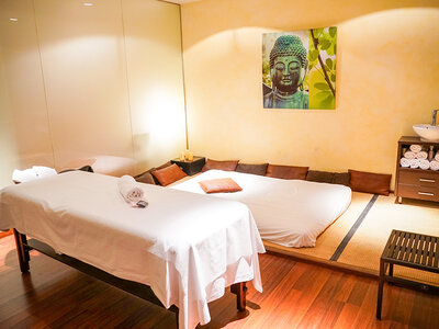 Caja regalo Spa Les Oliveres: 1 masaje craneal y 1 circuito de agua para 2