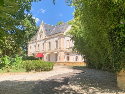 Coffret cadeau 3 jours en famille dans un manoir 4* sur les rives de la Dordogne