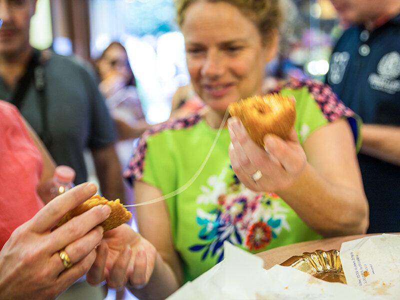 Street Food Tour di Catania con guida locale e degustazione di prodotti tipici per 2 persone