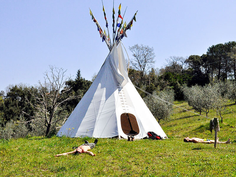 1 notte di insolita magia in Tepee in Toscana