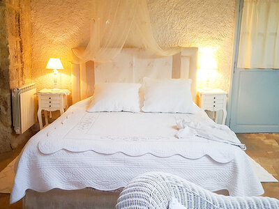 Coffret Séjour en famille avec dîner près de Béziers dans une maison d'hôtes avec piscine