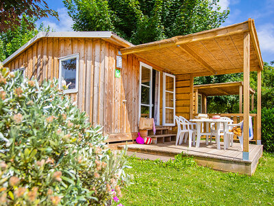 Coffret cadeau Escapade en cottage Robinson : 3 jours en famille avec vin près de Rocamadour