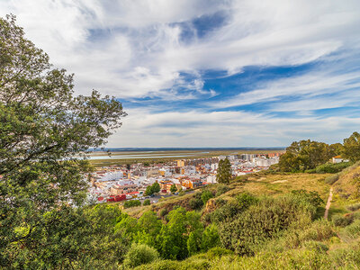 Caja regalo Hacienda Montija Hotel: 1 noche con desayuno y cena para 2