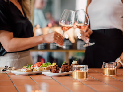 Box Wein- und Feinschmeckerverkostung zu zweit in einem aussergewöhnlichen Weinkeller in Bern