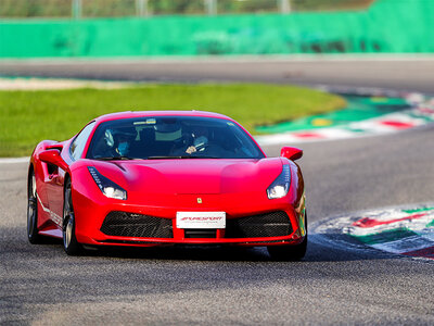 Cofanetto regalo 1 emozionante giro in Supercar sull'Hockenheimring