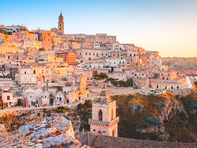 Cofanetto regalo Cultura e gastronomia: 1 notte in B&B e 1 pranzo di 4 portate tipico della cucina di Matera