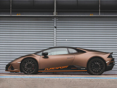 Cofanetto 2 giri alla guida di una Lamborghini Huracán EVO al Red Bull Ring, in Austria