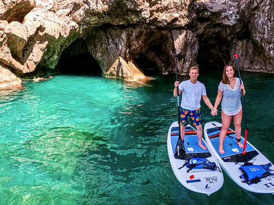 Cofanetto regalo Giro di Capri: un'emozionante escursione in Stand Up Paddle board per 2 persone