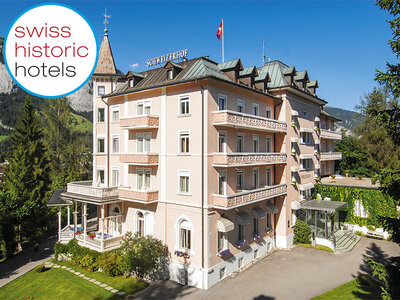 Geschenkbox 2 Tage im grünen Ambiente des Kantons Graubünden in einem 4-Sterne-Hotel in Flims