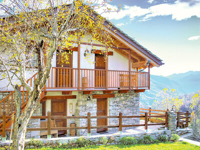 Cofanetto regalo Soggiorno in Eco chalet alpino: 2 notti in Mini Suite con colazione e cena in Valle d'Aosta