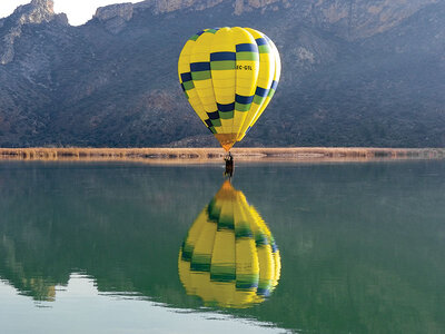 Catalunya desde el aire: 1 vuelo en globo y brindis