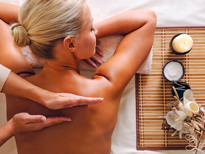 Box Entspannende Wellness-Auszeit mit Behandlung oder Massage