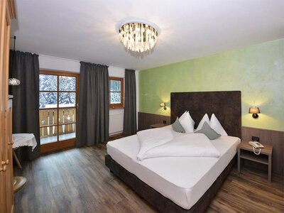 1 notte di relax in hotel 4* con Spa, piscina e massaggio in Trentino