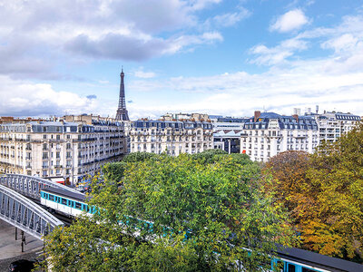 París romántico: 1 noche con vistas a la Torre Eiffel en el First Hôtel para 2