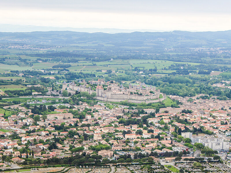 Vol en hélicoptère de 20 min au-dessus de Carcassonne et ses environs