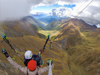 Cofanetto Emozionante volo in parapendio sulle Dolomiti con foto e video ricordo
