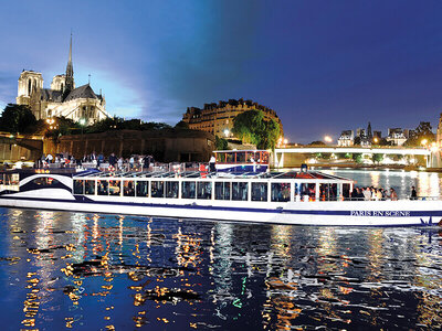 Coffret cadeau Croisière gourmande sur la Seine avec amuse-bouche, plat et dessert pour 2