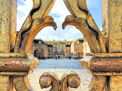 Visite guidée du château de Versailles avec billets coupe-file pour 2 adultes et 1 enfant