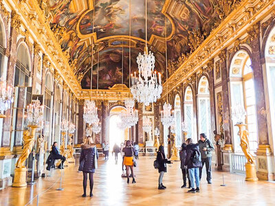 Coffret cadeau Visite guidée du château de Versailles avec billets coupe-file pour 2 adultes et 2 enfants