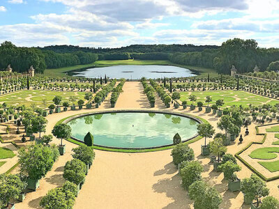 Visite guidée du château de Versailles et ses jardins et transport depuis Paris pour 2 adultes