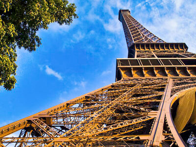 Coffret cadeau Accès au sommet de la tour Eiffel avec billet coupe-file et audio-guide pour 1 adulte