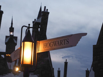 Destinazione Hogwarts! 1 Harry Potter® tour in bus e 2 notti in hotel 3 o 4* a Londra