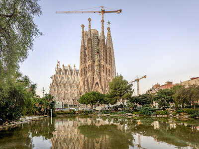 Barcelona y Gaudí: 1 entrada para menores de 30 años a la Sagrada Família