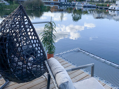 2 jours en maison flottante La Evila avec bain bouillonnant et terrasse près de Paris