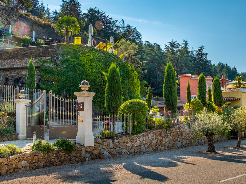 2 jours en hôtel de charme 4* entre Lyon et Valence avec dîner et bouteille de vin