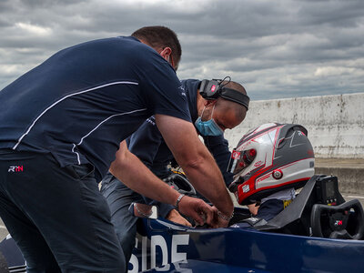 Coffret Stage de pilotage : 5 tours sur le circuit de Fontenay-le-Comte en Formule Renault 2.0