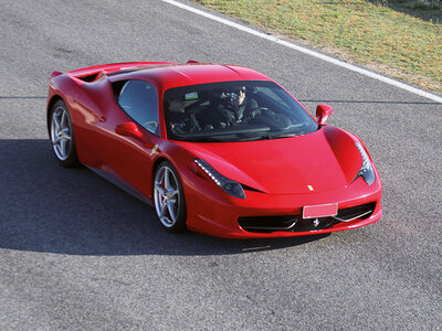 Caja regalo Conducción Ferrari en Montmeló con Formula GT