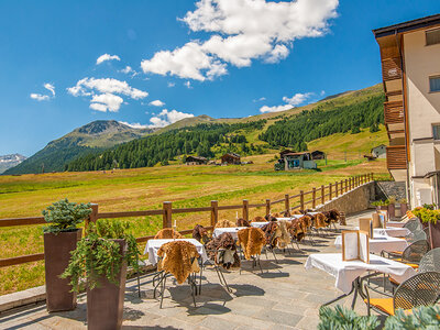 Cofanetto regalo Paradiso tra le Alpi: 1 notte in resort 4* con Spa a Livigno