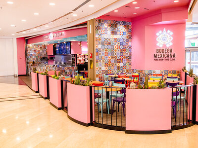 Cofanetto Festa di gusto a Bodega Mexicana: 2 burrito o 2 burger a scelta con patatine e bibite