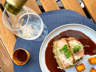 Doos Verfijnde 2-gangenlunch met bubbels in Brussel