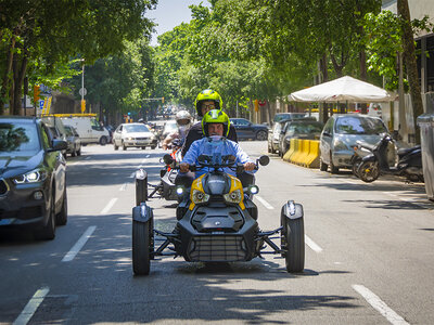 Caja Paseo por la Ciudad Condal: 1 tour guiado por Barcelona en moto Ryker