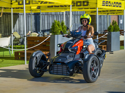 Paseo por la Ciudad Condal: 1 tour guiado por Barcelona en moto Ryker