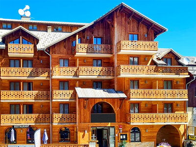 Coffret cadeau Évasion de luxe en hôtel 4* avec sauna, dîner gastronomique et champagne à Risoul