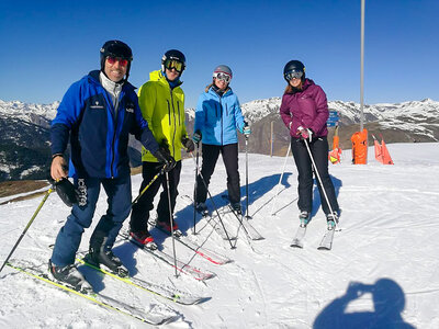 Caja Curso de snowboard y alquiler de material para 2 con Skicenter Candanchú