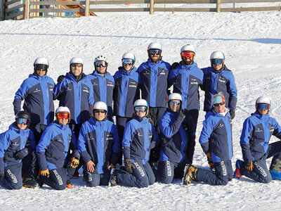 Curso de snowboard y alquiler de material para 2 con Skicenter Candanchú