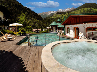 Lusso e relax in Trentino: 1 notte in hotel 4* con accesso al centro benessere