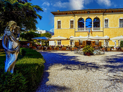 Cofanetto Fuga romantica di 1 notte con accesso alle piscine termali e cena gourmet in hotel 4*