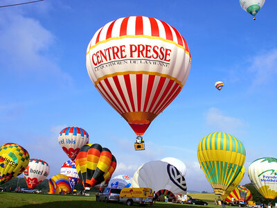 Vol en montgolfière près de Châtellerault avec photos et coupe de champagne