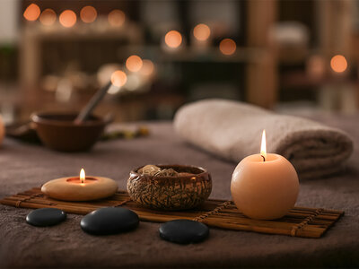 Entspannen und Tee trinken: Wellnessbehandlung und Teegenuss