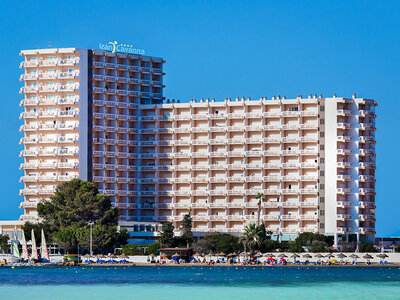 Caja regalo Vacaciones en el Mar Menor: noche, desayuno y cena en Hotel Izán Cavanna 4*