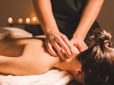 Geschenkbox Wellness-Pause: 1 Std. 15 Min. Massage und Zugang zum Fitnessbereich