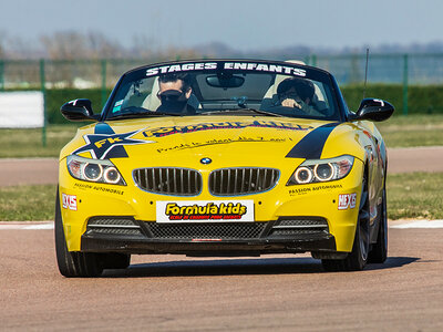 Stage de pilotage enfant : 10 tours de circuit au volant d'une BMW Z4 Roadster