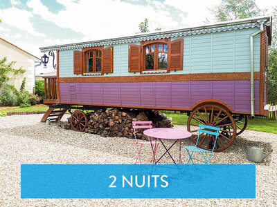 Coffret cadeau Escapade insolite en roulotte : 3 jours près de Bordeaux avec bouteille de vin
