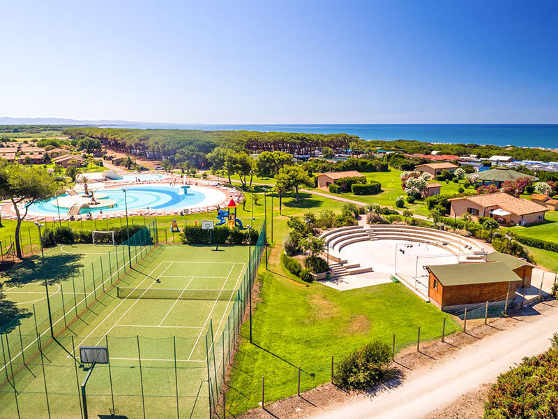 Relax vicino al mare: 1 notte con cena sulla costa di Viterbo