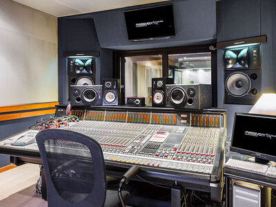 Armonia di coppia: 1 lezione di canto o di uno strumento musicale a Milano